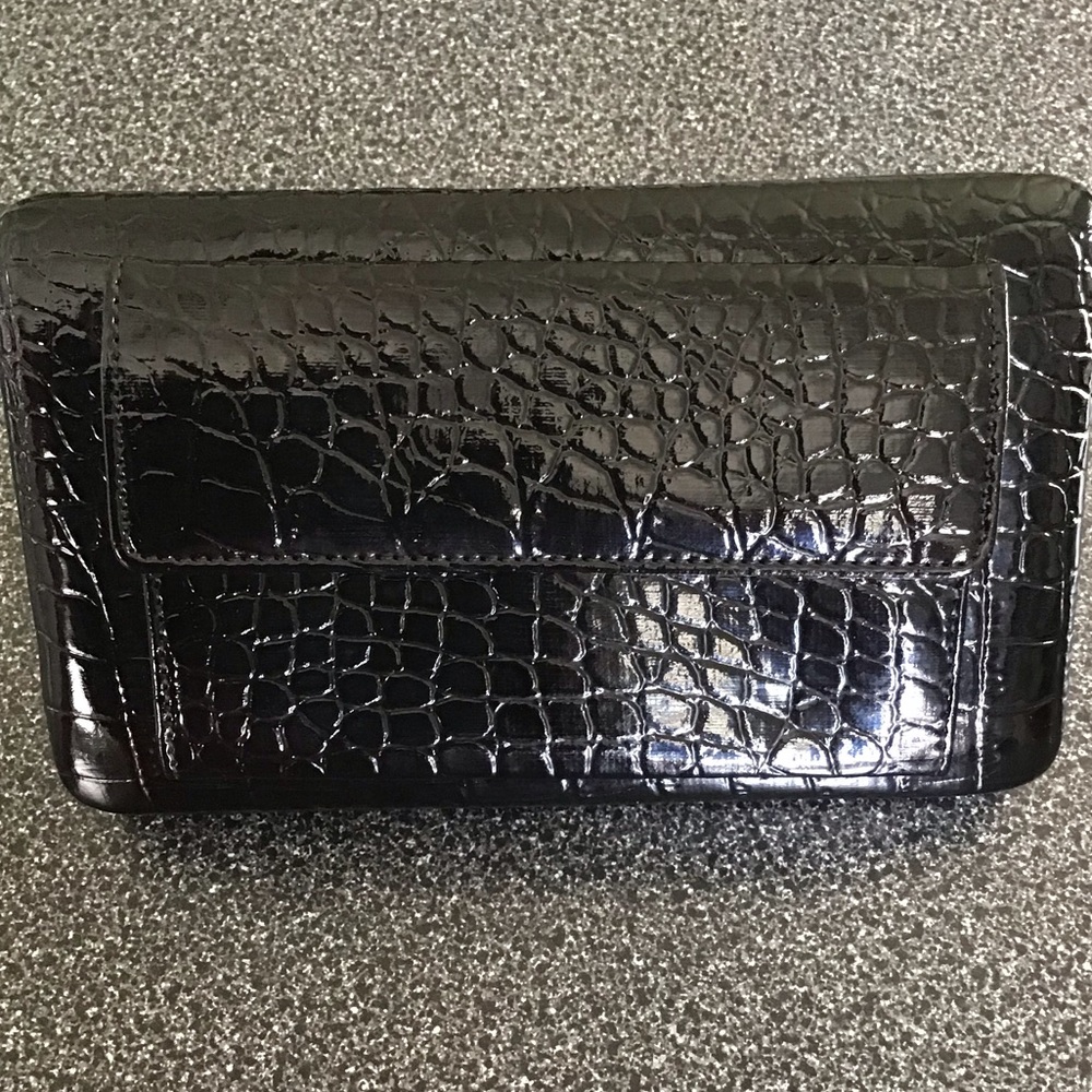 Cosmopolitan NWT Compact Purse With Chain